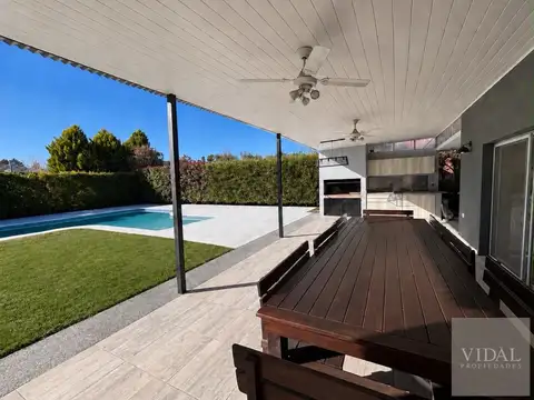 Casa en Alquiler en San Isidro Labrador, USD 2.300