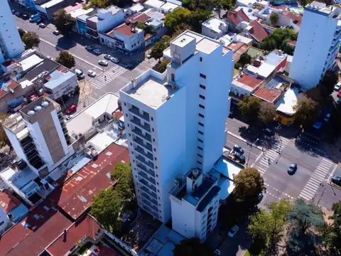 Departamento venta -2 dormitorios 2 baños  - 72 mts 2 totales - La Plata-pozo-emprendimiento.
