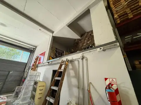 Galpon en Alquiler 25  mts Fondo