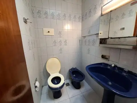 Depto Tipo Casa en Venta 40 años