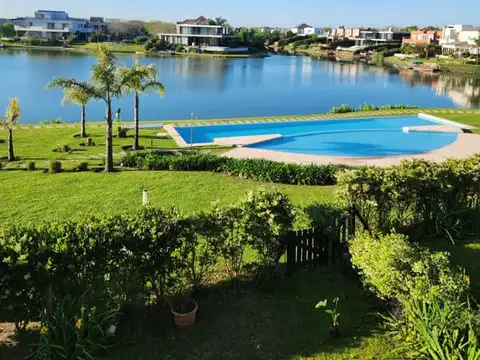 Islas del Golf. Edificio Enjoy 100