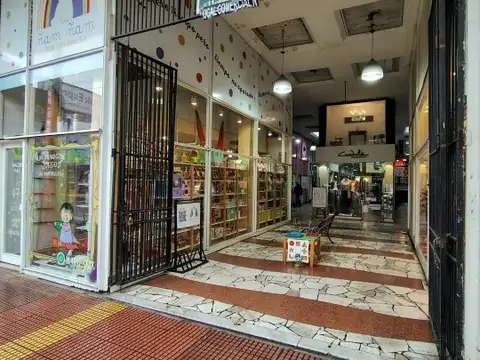 Local en Venta 30 años