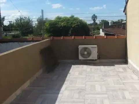 PH en venta - 1 Dormitorio 1 Baño - Merlo