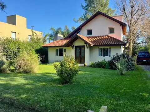 ALQUILER CASA 4AMB CLUB DE CAMPO LA TAQUARA