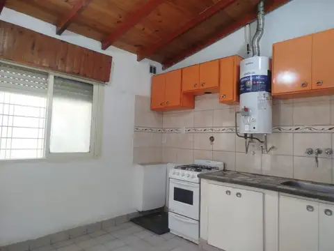 VENTA PH 2 AMBIENTES  PATIO APTO CRÉDITO, OPORTUNIDAD  PRIMERA VIVIENDA O INVERSIÓN