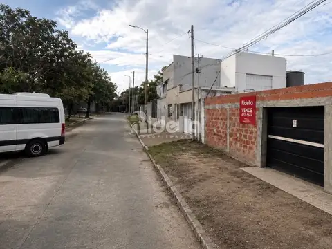 C.62 entre 122 y 123 200