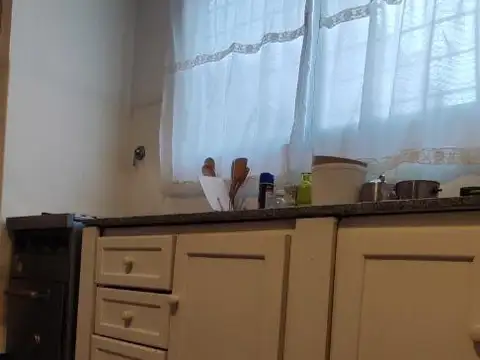 ALQUILER Depto tipo casa por escalera. SIN EXPENSAS!