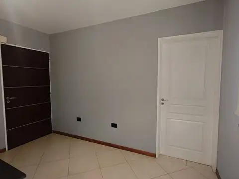 Oficina en Alquiler en Olivos, USD 650