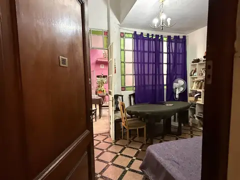 Depto Tipo Casa en Venta en Villa del Parque, USD 145.000