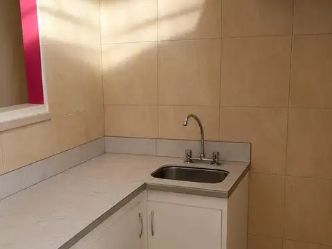 CASA EN ALQUILER  CALLE SARMIENTO GODOY CRUZ