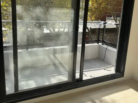 Apartamento 1 Dormitorios Con Balcón - Centro De Montevideo a estrenar