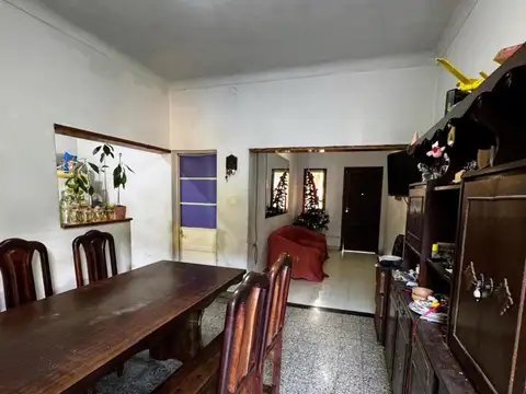 Casa en venta - 2 Dormitorios 1 Baño - Saladillo