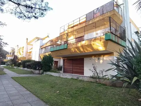 Venta 2 amb c/ cochera Barrio Norte a pasos del mar! gas nat