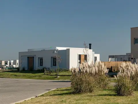 Terreno en Venta 20  mts Frente