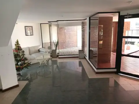 Alem 818 , Piso 6