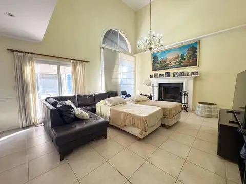 Casa en Venta en Del Viso, USD 440.000