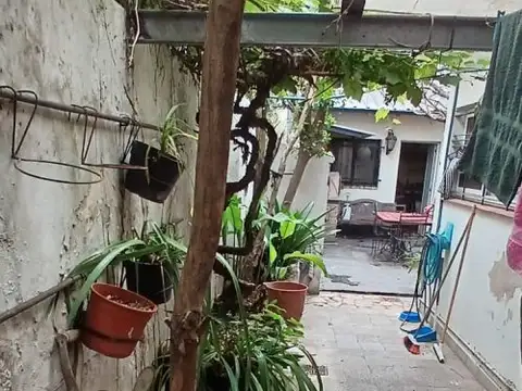 Casa 3 ambientes con 2 baños