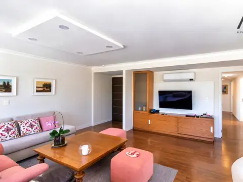 Departamento en Venta con 2 cocheras