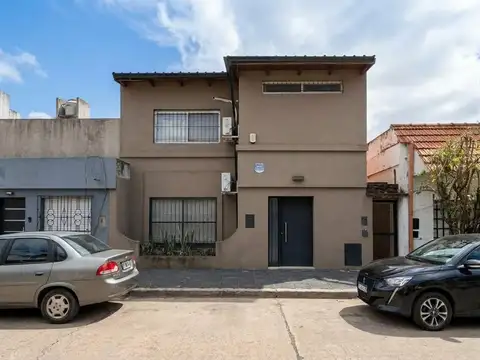 Casa en venta de 3 dormitorios en 2 plantas con quincho Gral Sabio 534