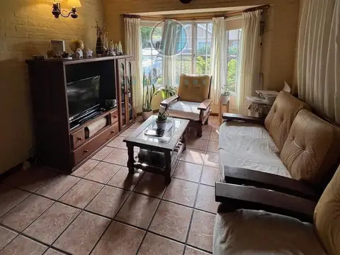 Casa en Alquiler en Echeverria Del Lago, USD 1.150