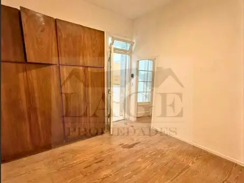 Depto Tipo Casa en Venta en Saavedra, USD 75.000