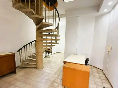 Colon 1327 , Piso 0