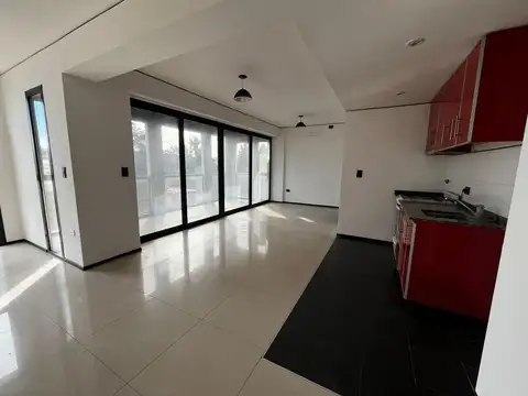 Hipolito Yrigoyen 100, Piso 2°
