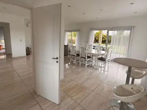 Casa en Alquiler Temporal en Countries y Barrios Cerrados en Esteban Echeverria, USD 4.000