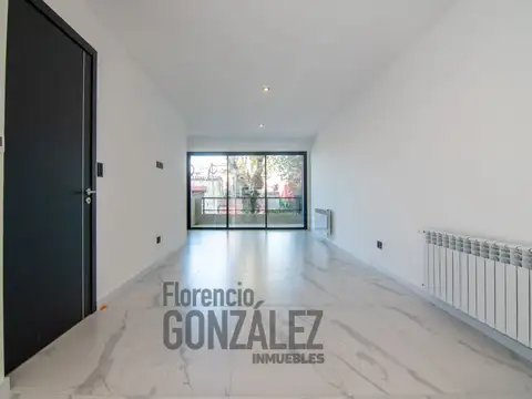 Depto Tipo Casa 4 ambientes con 4 baños