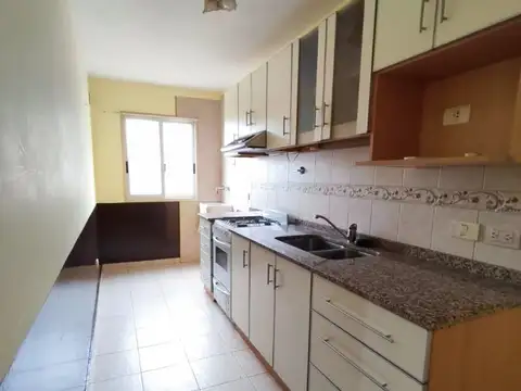 Departamento en Alquiler en Santos Lugares, $ 600.000