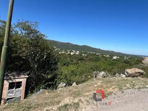 LOTE EN TIERRA ALTA (se recibe vehiculo, financiacion)