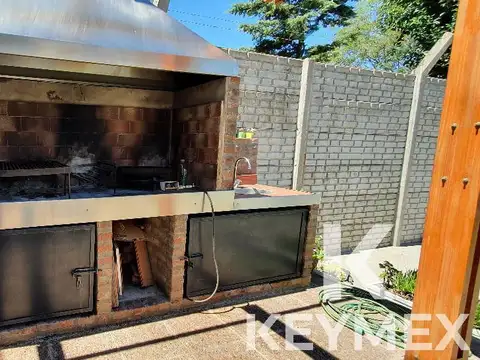 Casa en Venta en Lisandro Olmos Etcheverry, USD 215.000