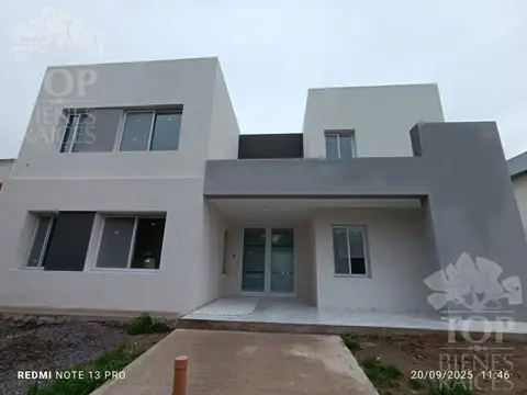 Casa en Alquiler en El Canton - Norte, USD 2.500