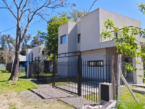 VENTA DE CASA A ESTRENAR EN MATHEU SIN EXPENSAS