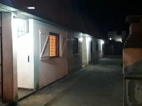 Depto Tipo Casa 3 ambientes con 2 baños