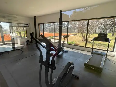 Casa en Venta en Monet Barrio Privado, USD 260.000