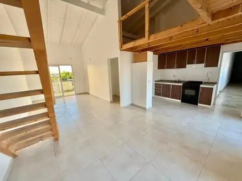 EXCELENTE DEPTO AMPLIO DIVIDIDO EN VILLA BALLESTER  PRECIO L/G