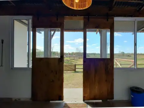 Casa 6 ambientes con 5 baños