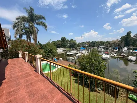 VENTA casa 4 ambientes Boatcenter, Tigre