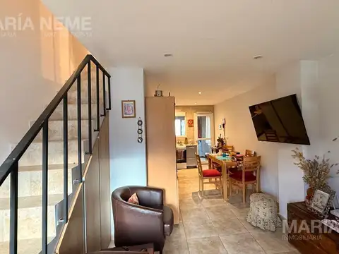 Depto Tipo Casa en Venta de 4 ambientes