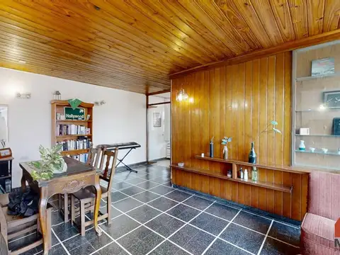 Depto Tipo Casa en Venta 40 años