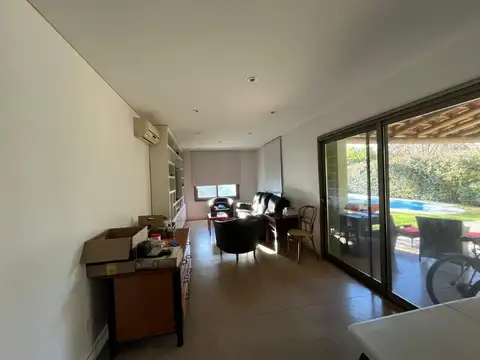 Casa en Alquiler de 4 dormitorios