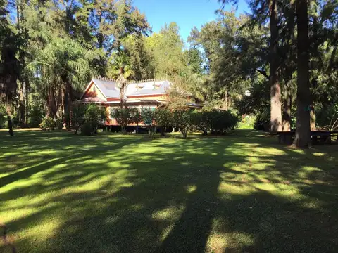 Casa 6 ambientes con 4 baños