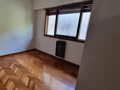 Depto Tipo Casa en Alquiler de 3 ambientes
