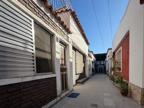 Depto Tipo Casa en Venta 40 años