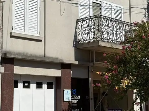 Depto Tipo Casa en Venta de 7 ambientes