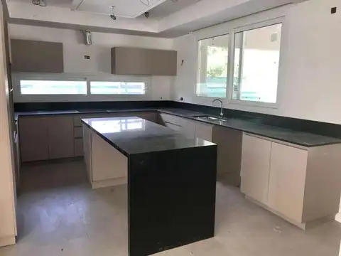 Casa en Alquiler A Estrenar