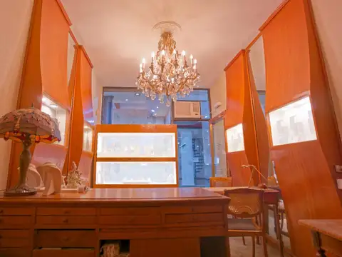 Local en Venta 55 años