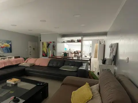 Depto Tipo Casa en Venta de 4 dormitorios