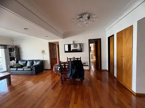 Departamento en Venta de 5 ambientes
